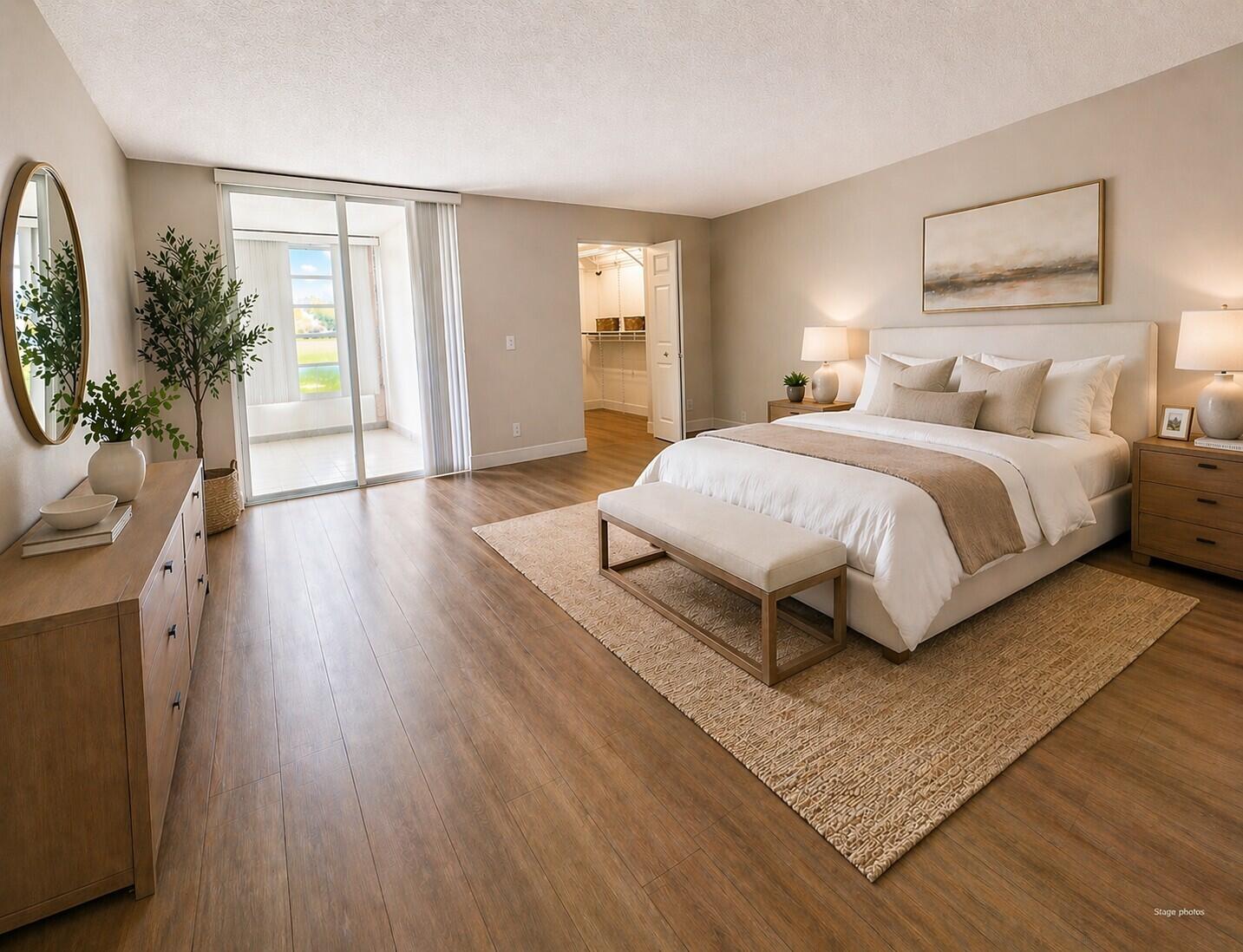 Palm Lakes - Residential