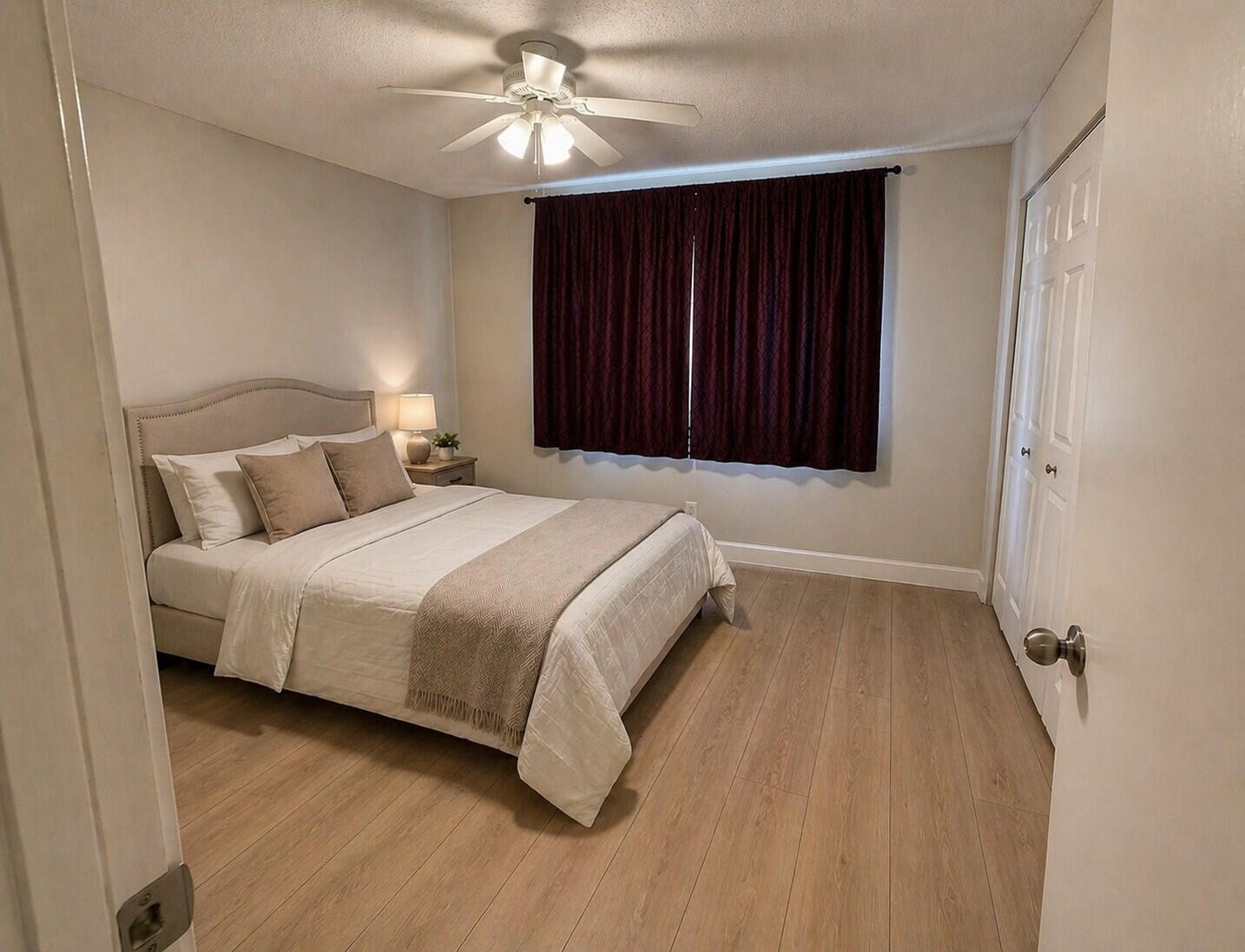 Palm Lakes - Residential