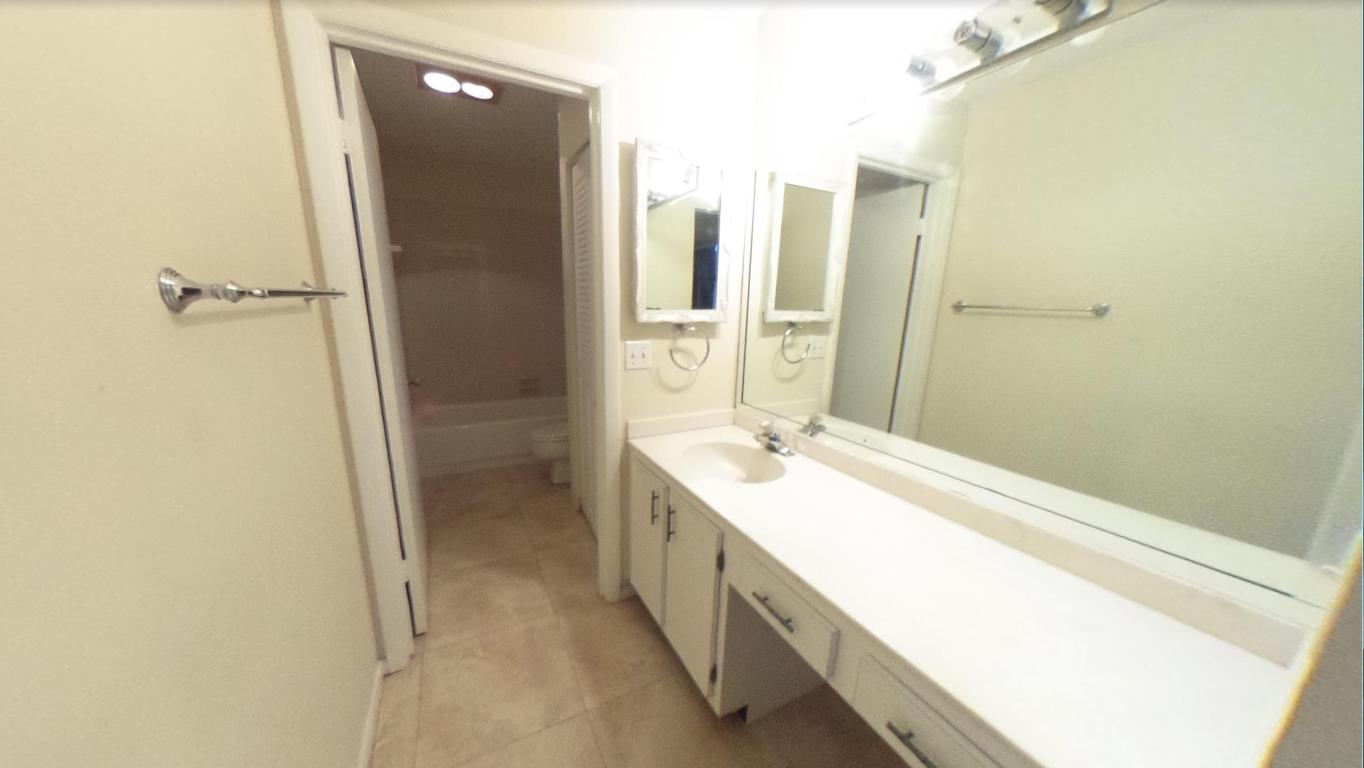 DELRAY OAKS CONDO - Residential Lease