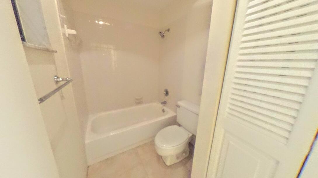 DELRAY OAKS CONDO - Residential Lease