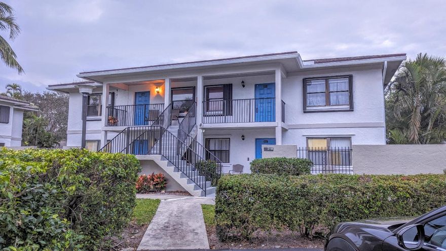 The best location in complex, lake view, next to club house, community pool and amenities. Two bedroom, two bath corner unit with tile floors throughout. Extra storage closet in unit and the protection of accordion hurricane shutters on ever window. Great Schools from elementary to high school. Close to the beach and I-95.