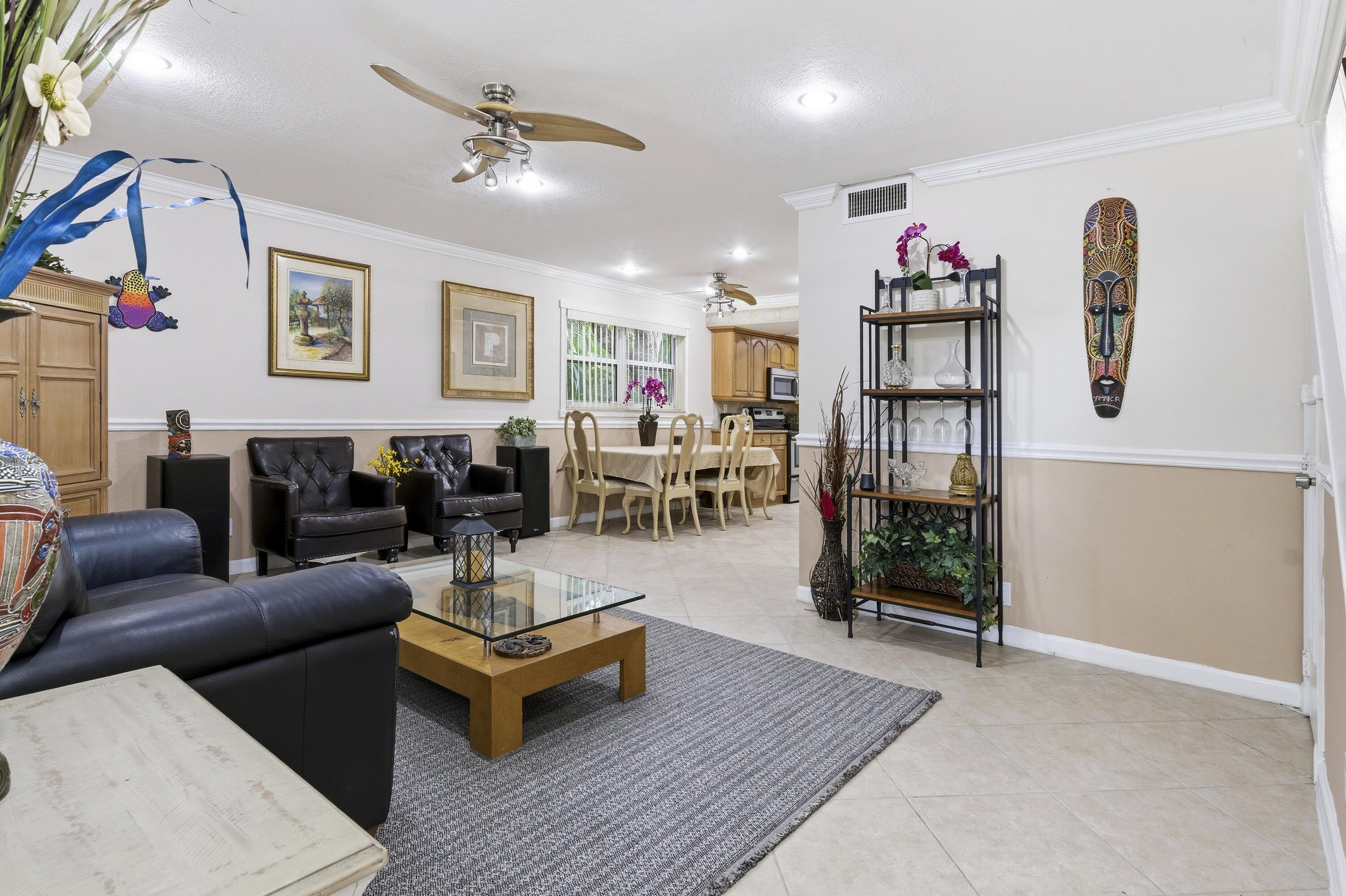 1945 NW 4th Avenue 43c