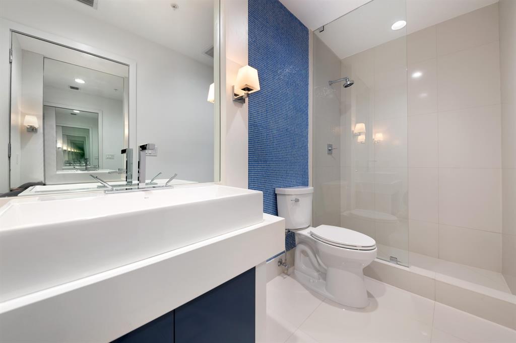 DOLCE VITA CONDO - Residential