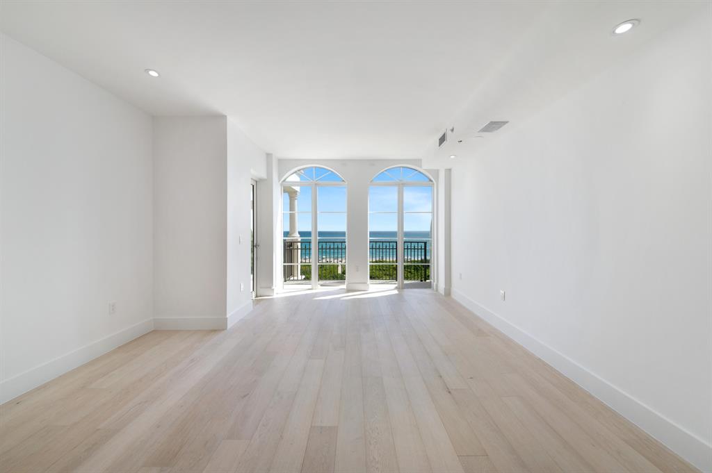 DOLCE VITA CONDO - Residential