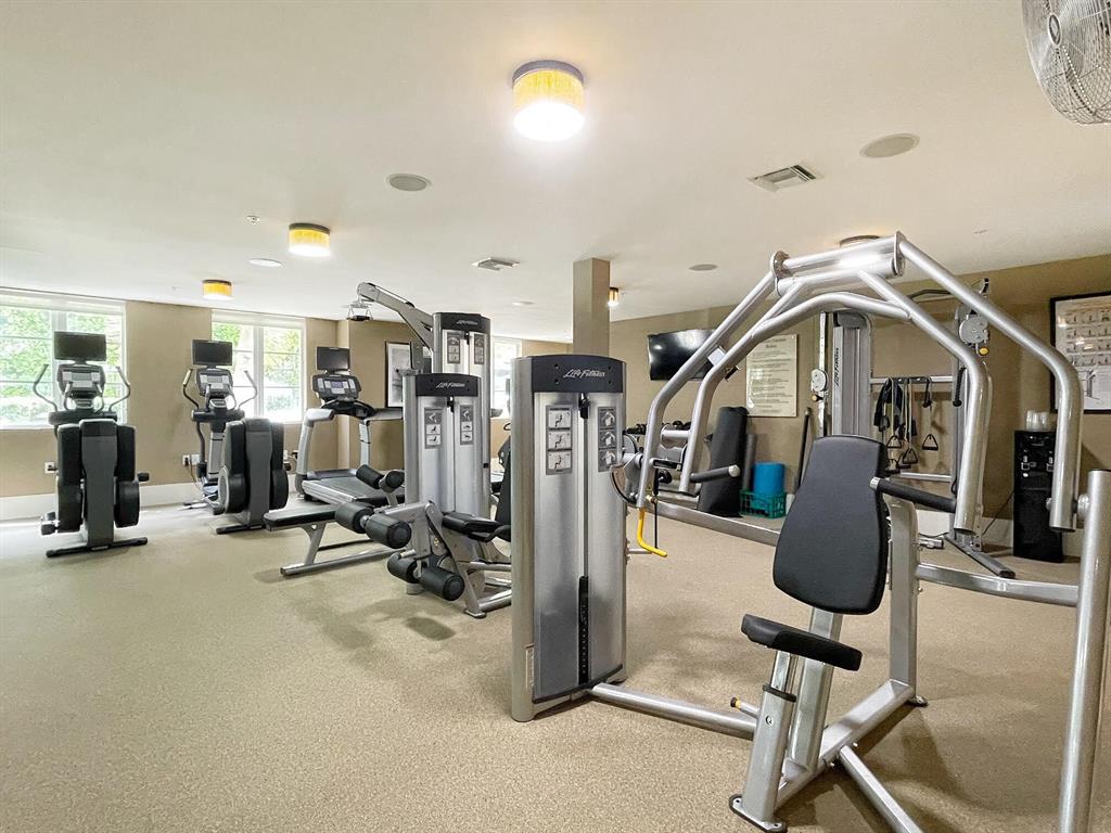 DOLCE VITA CONDO - Residential