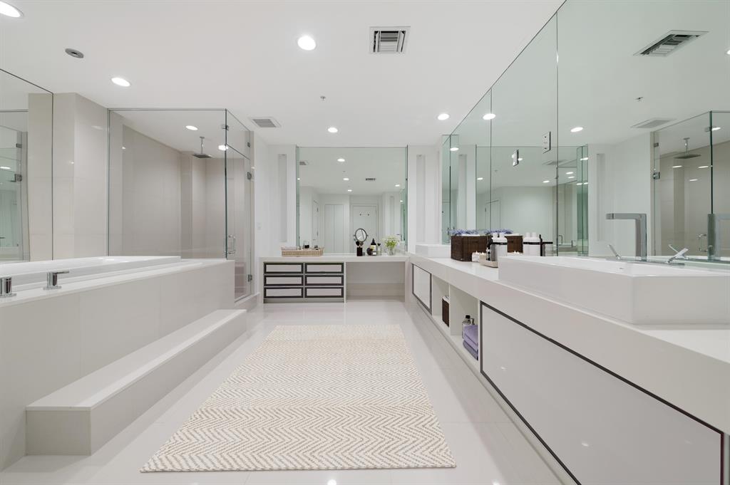 DOLCE VITA CONDO - Residential