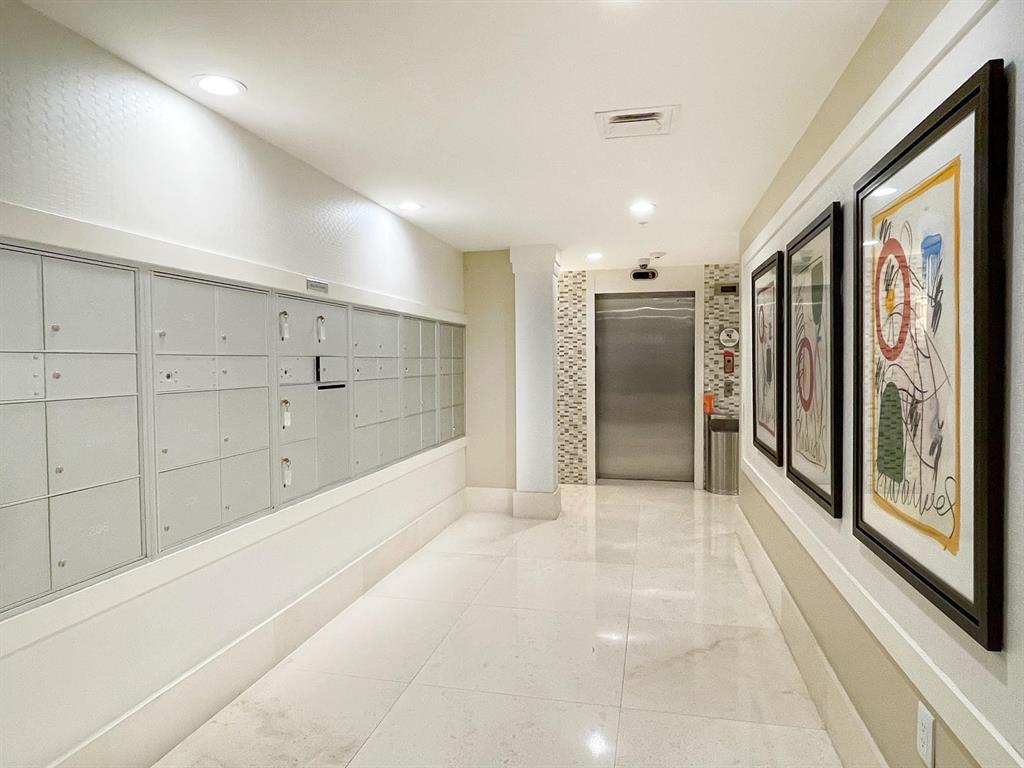 DOLCE VITA CONDO - Residential