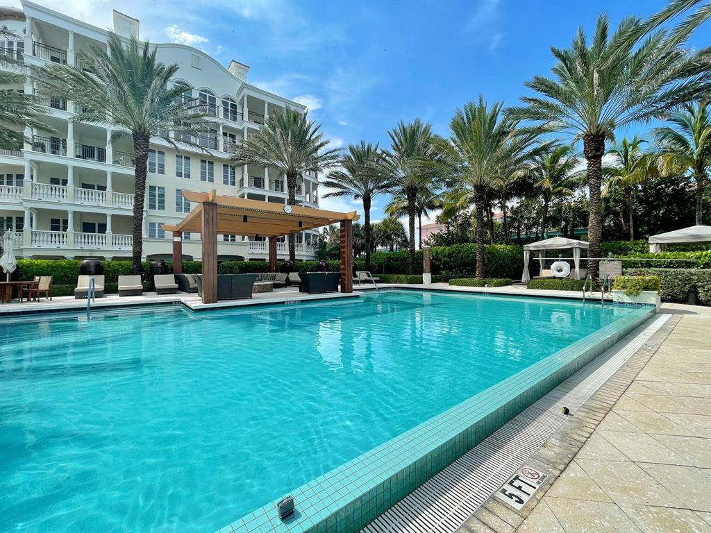 DOLCE VITA CONDO - Residential