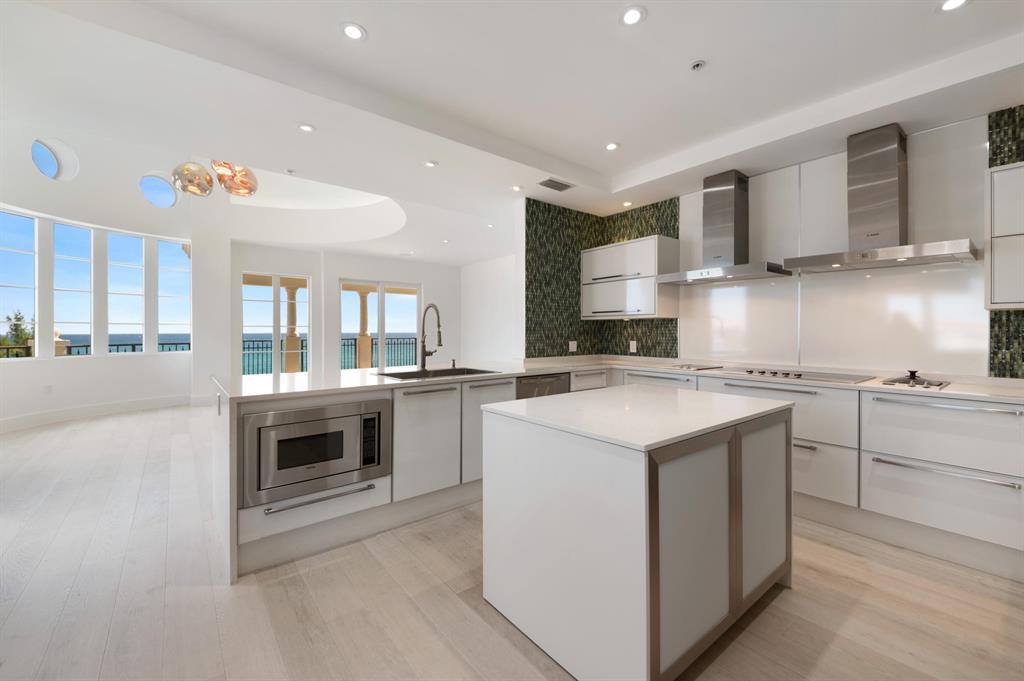 DOLCE VITA CONDO - Residential