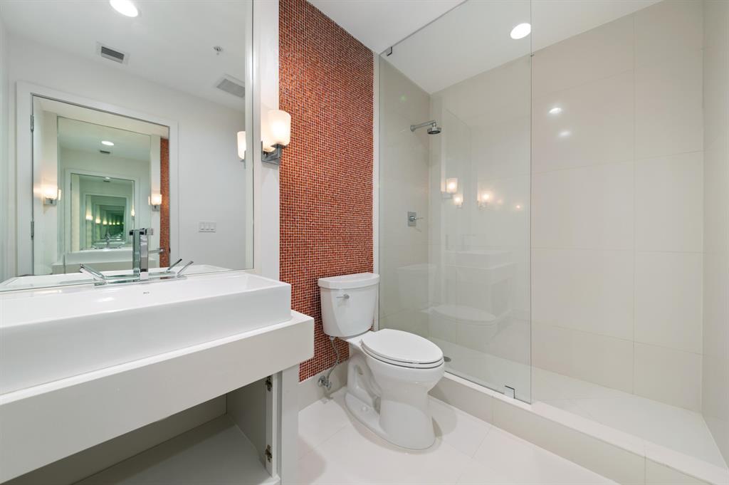 DOLCE VITA CONDO - Residential