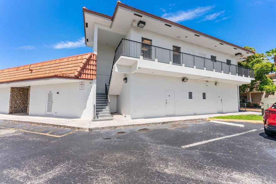 Discover the perfect commercial office space at 201 North University Drive #17A, Plantation, FL. This private second-story walk-up offers 1,300 square feet, providing ample room for your small business. Located conveniently close to 595, the Turnpike, and the bustling Plantation Walk, this prime location ensures easy access for both clients and employees. The office space is designed to maximize functionality, with a well-appointed bathroom and a versatile open floor plan that can be tailored to suit your professional needs. Whether you're looking to expand your current business or establish a new venture, this space offers an inviting and professional atmosphere to inspire success and productivity. Don't miss the opportunity to elevate your business in this vibrant location.