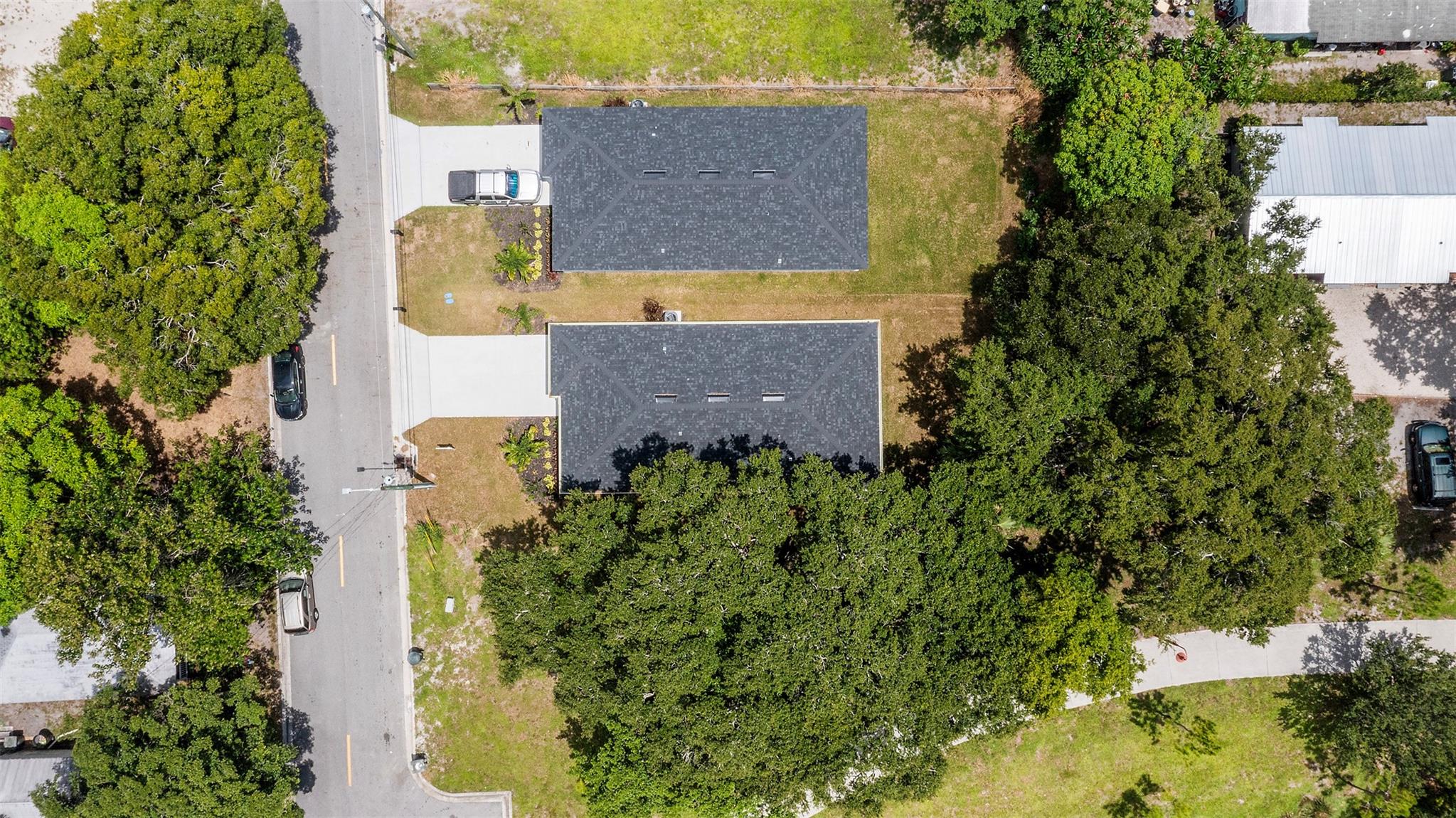424 Douglas Ct