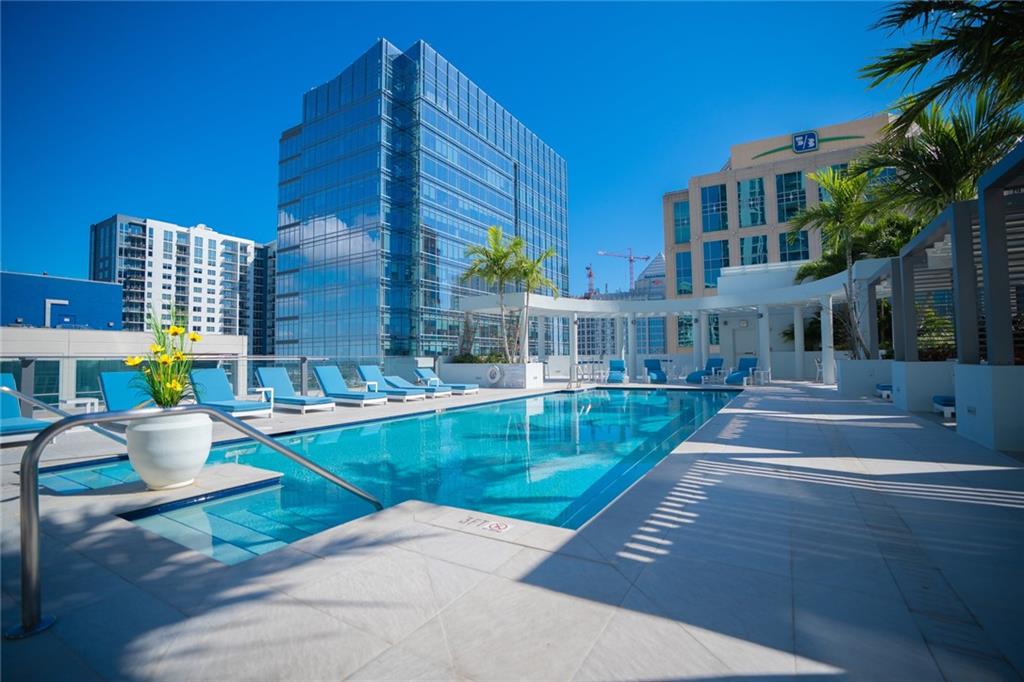 100 Las Olas Condo - Residential