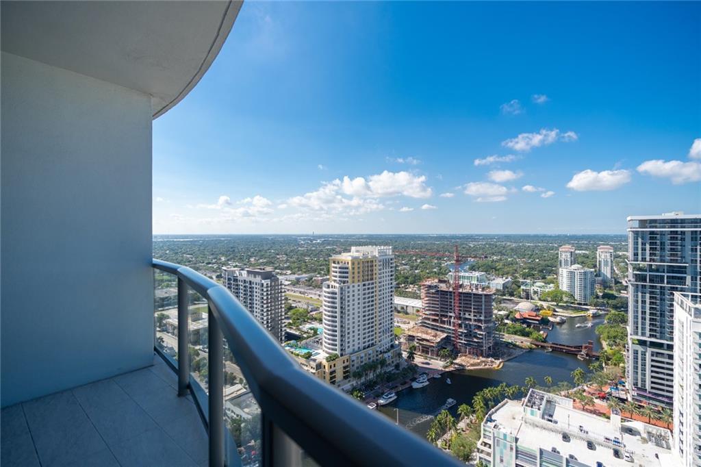 100 Las Olas Condo - Residential