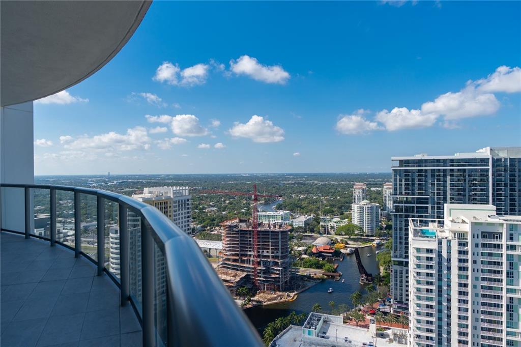 100 Las Olas Condo - Residential