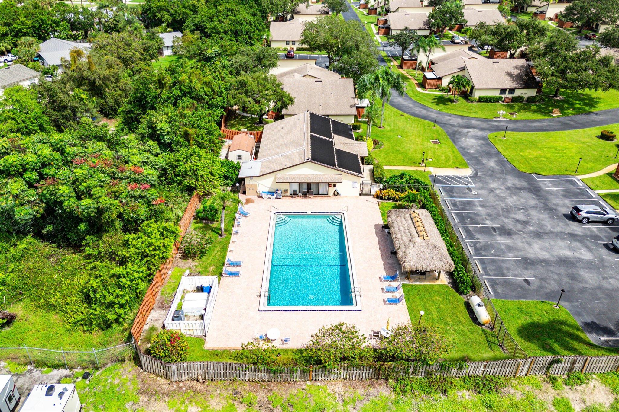 VILLAS OF HOBE SOUND COND - Residential