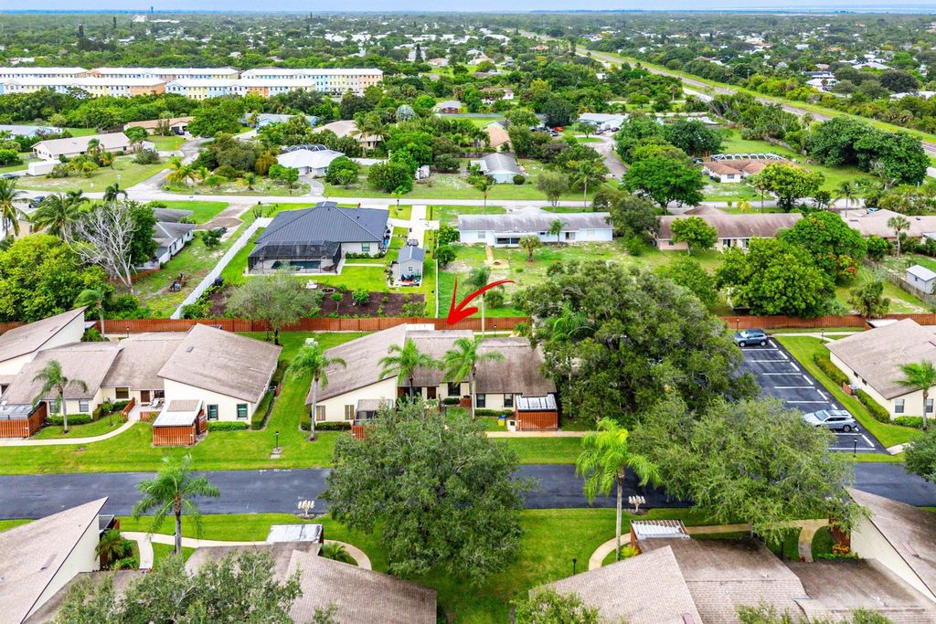 Photo of 8012 SE Villa Circle, Hobe Sound, FL 33455 (MLS # R11125781)