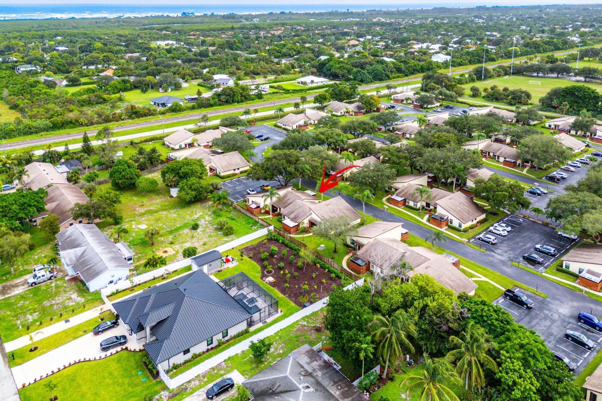 VILLAS OF HOBE SOUND COND - Residential