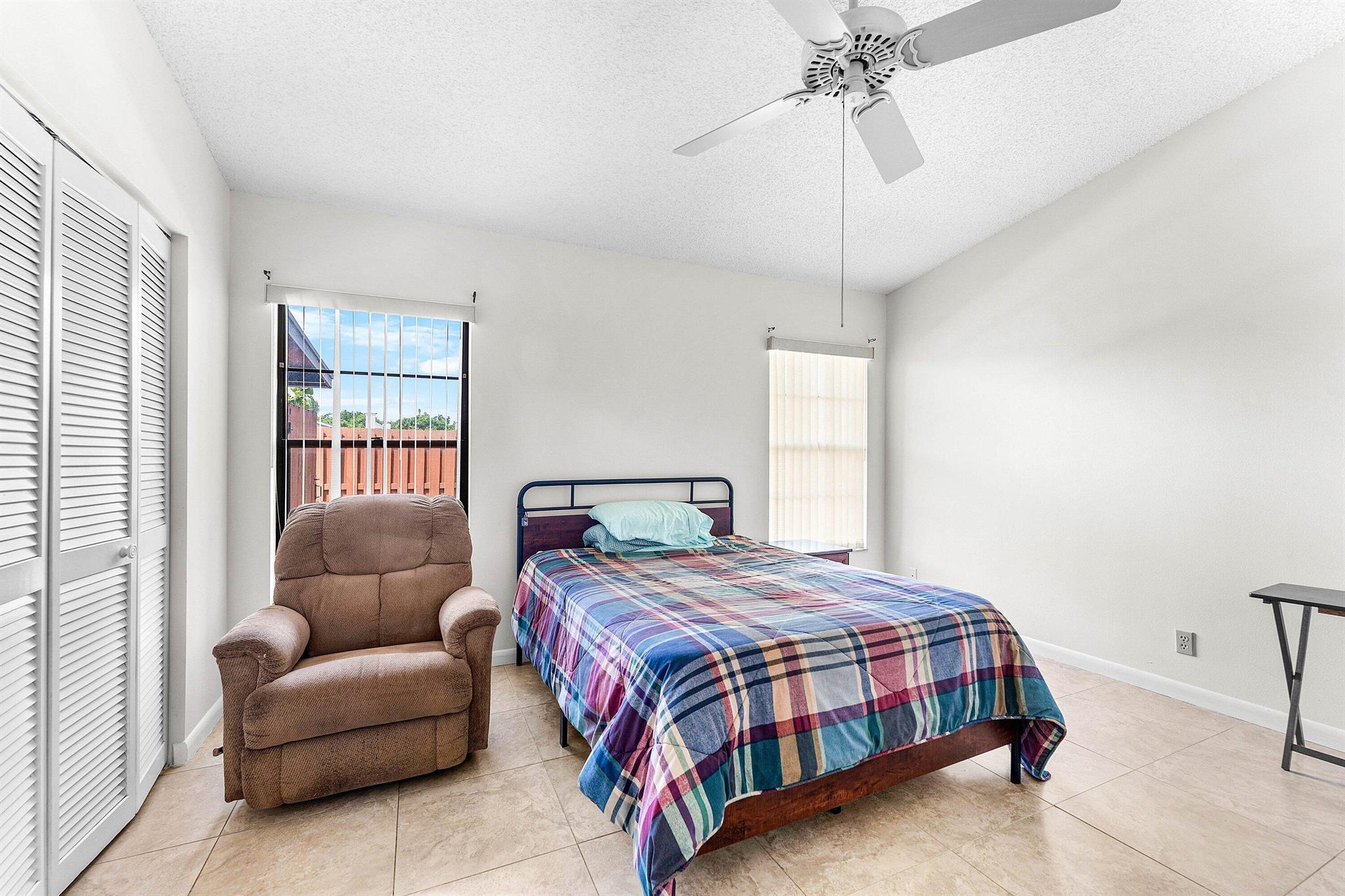 VILLAS OF HOBE SOUND COND - Residential