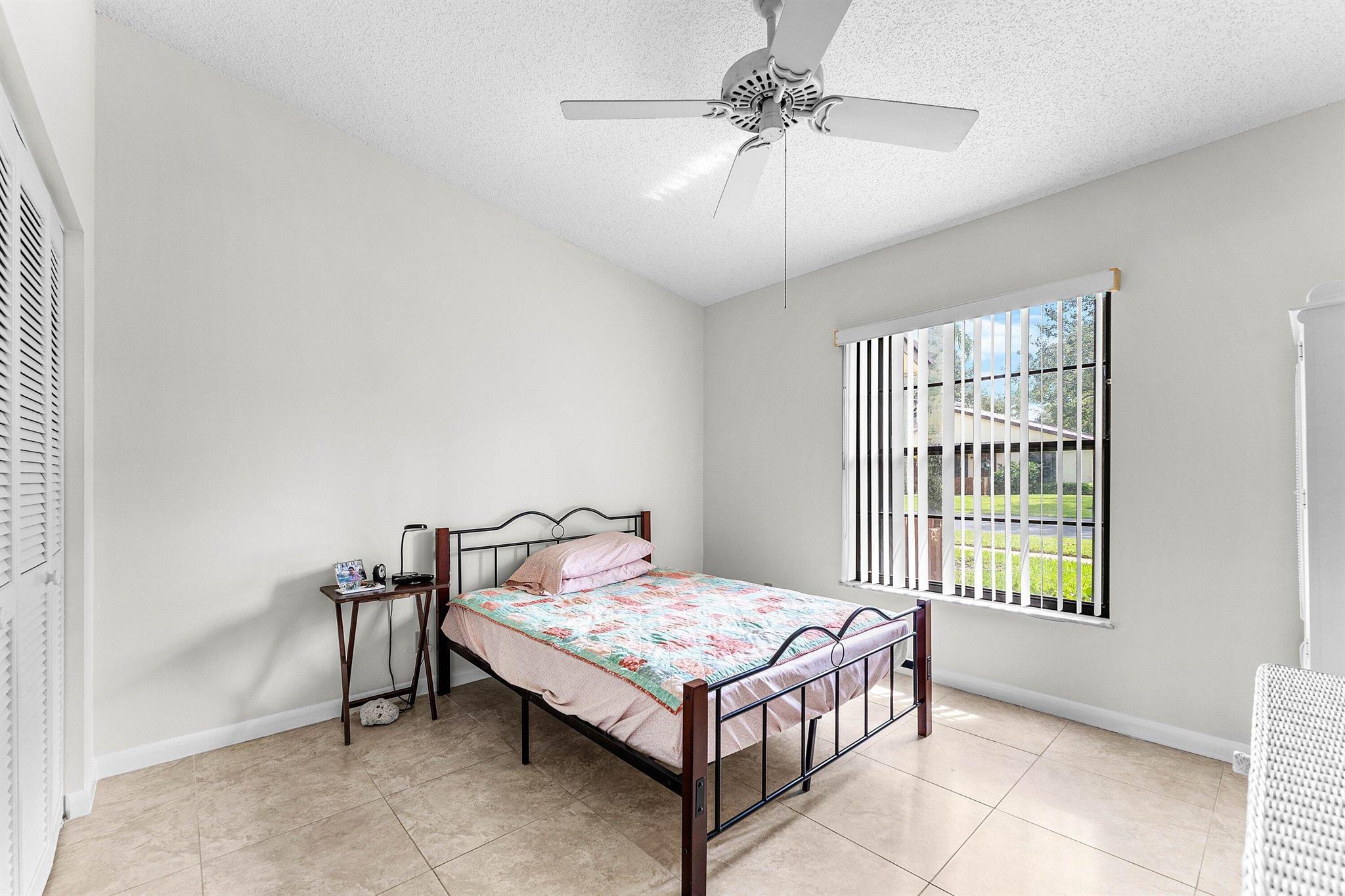 VILLAS OF HOBE SOUND COND - Residential