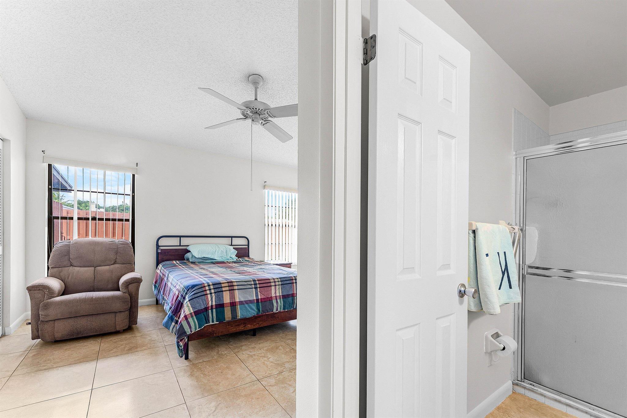 VILLAS OF HOBE SOUND COND - Residential
