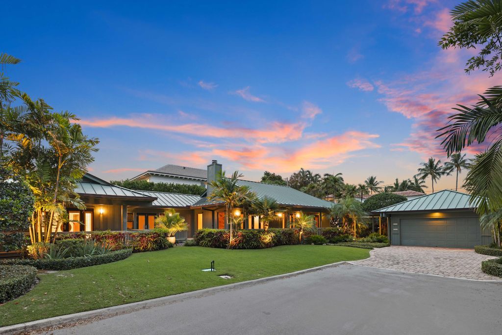 Photo of 111 S Flagler Way, West Palm Beach, FL 33405 (MLS # B26031477)