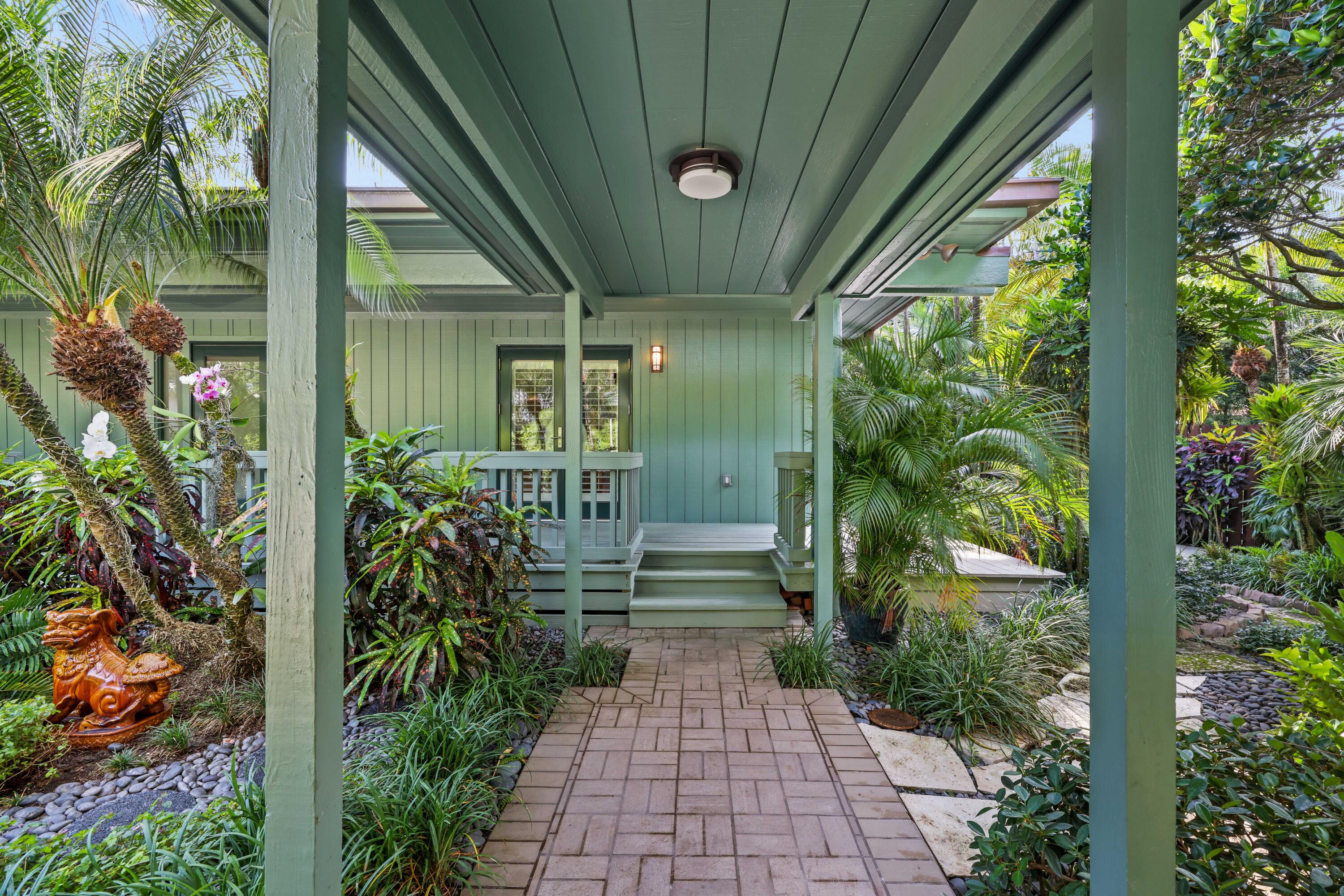 111 S Flagler Way