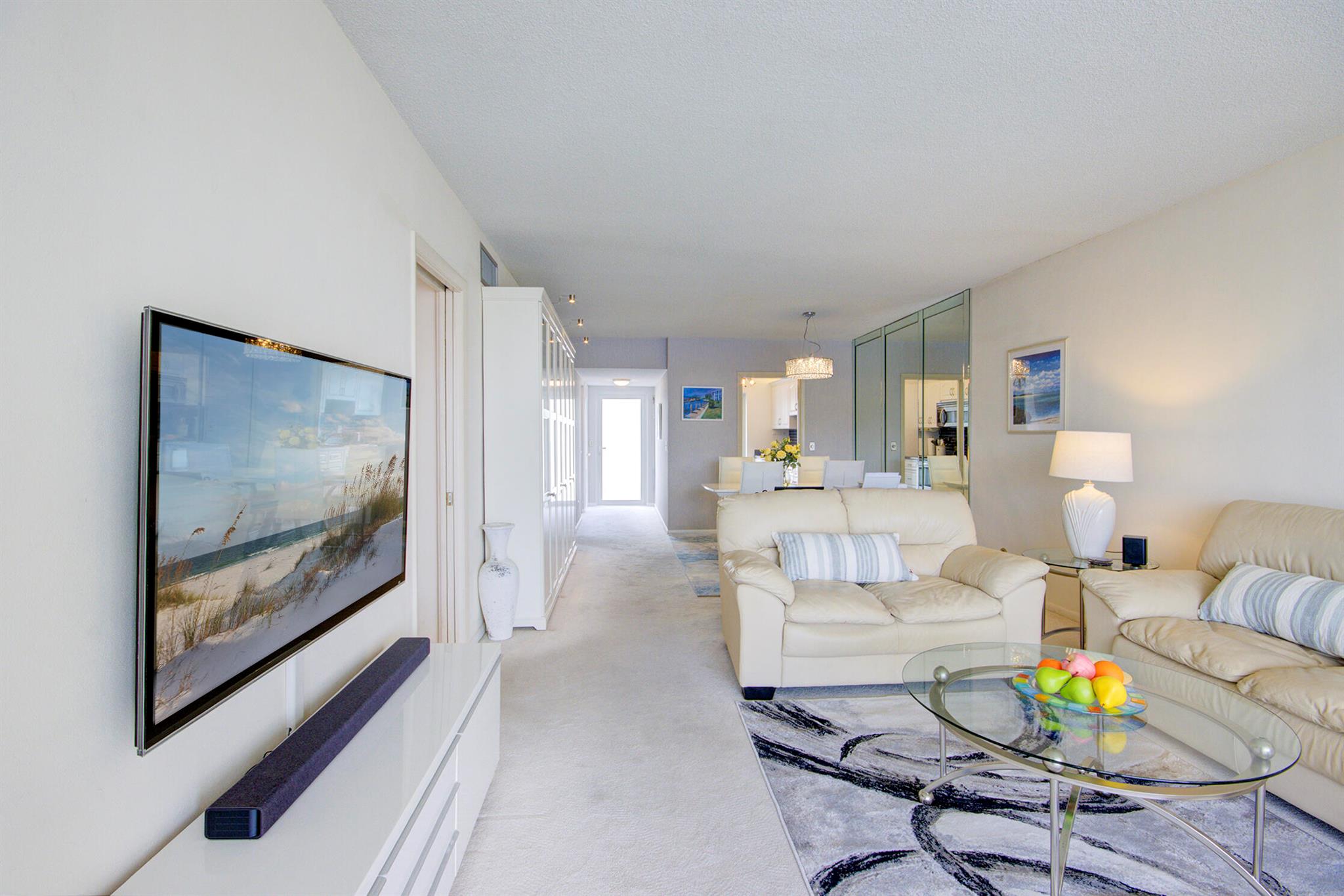 PENTHOUSE HIGHLANDS CONDO - Residential Lease