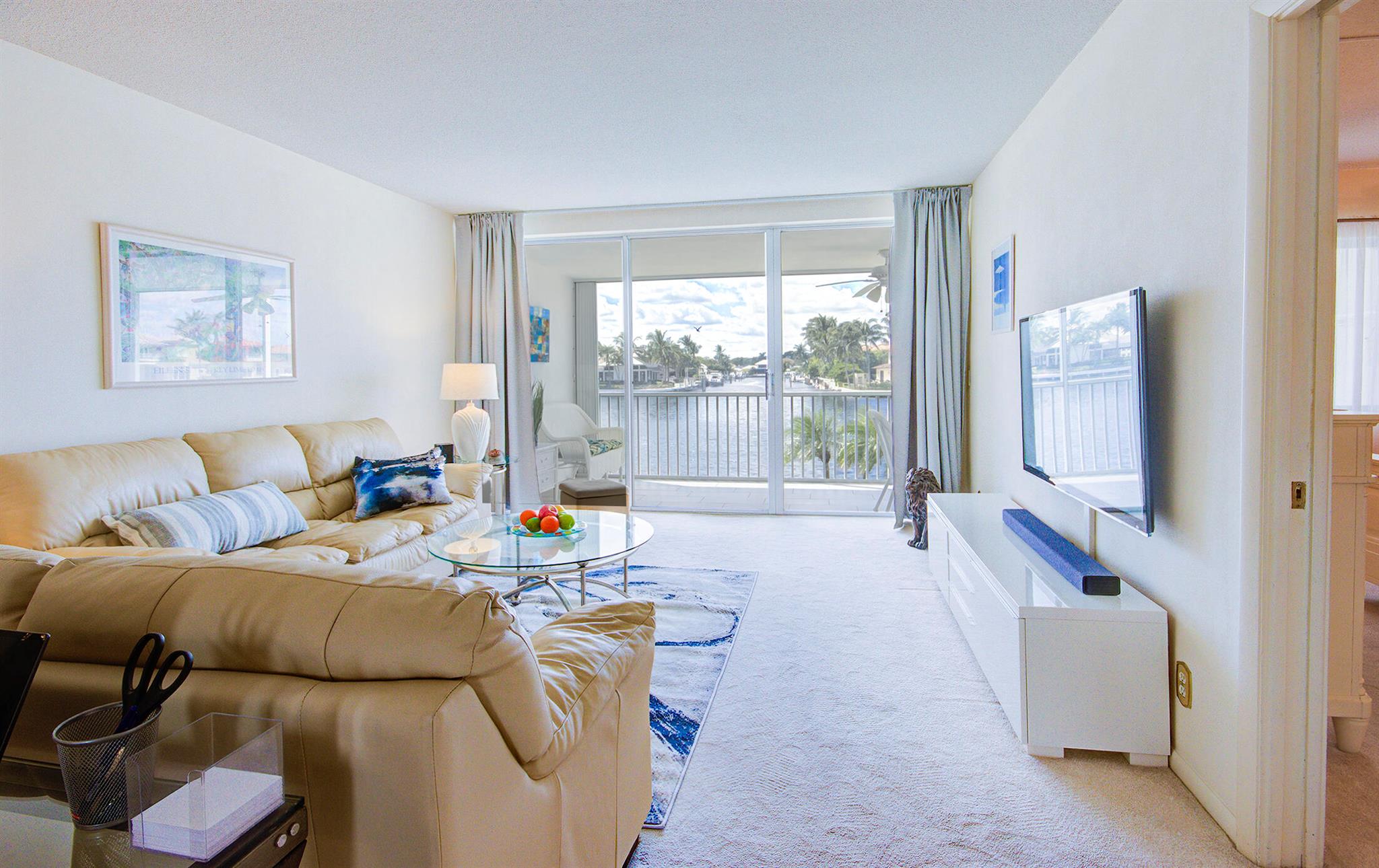 PENTHOUSE HIGHLANDS CONDO - Residential Lease
