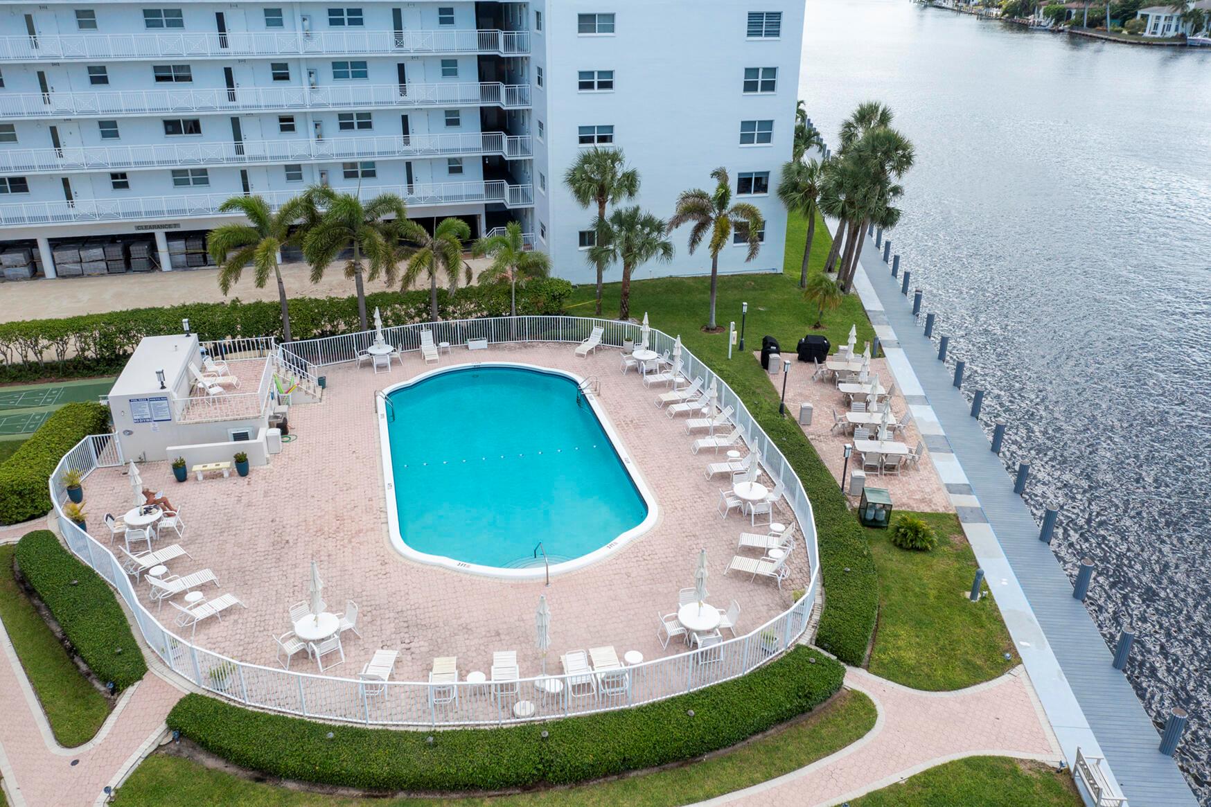 PENTHOUSE HIGHLANDS CONDO - Residential Lease
