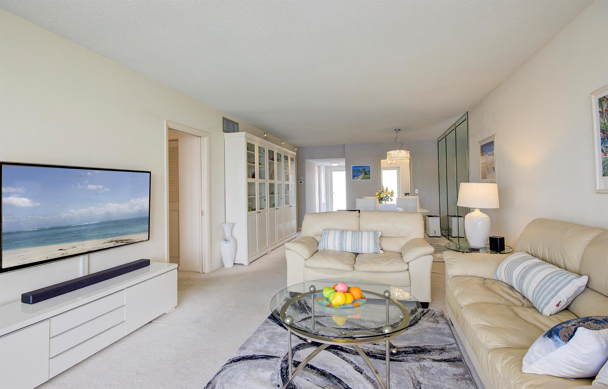 PENTHOUSE HIGHLANDS CONDO - Residential Lease