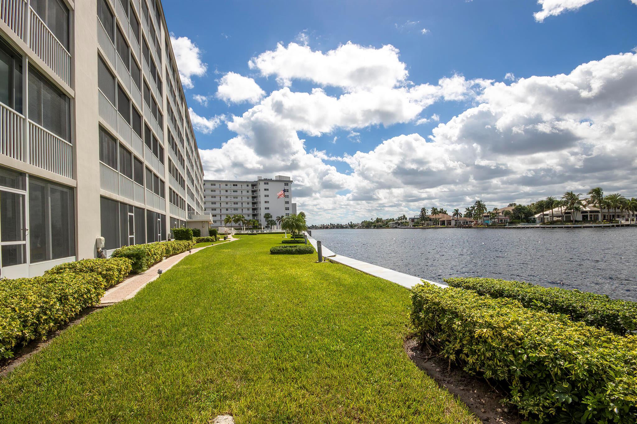 PENTHOUSE HIGHLANDS CONDO - Residential Lease