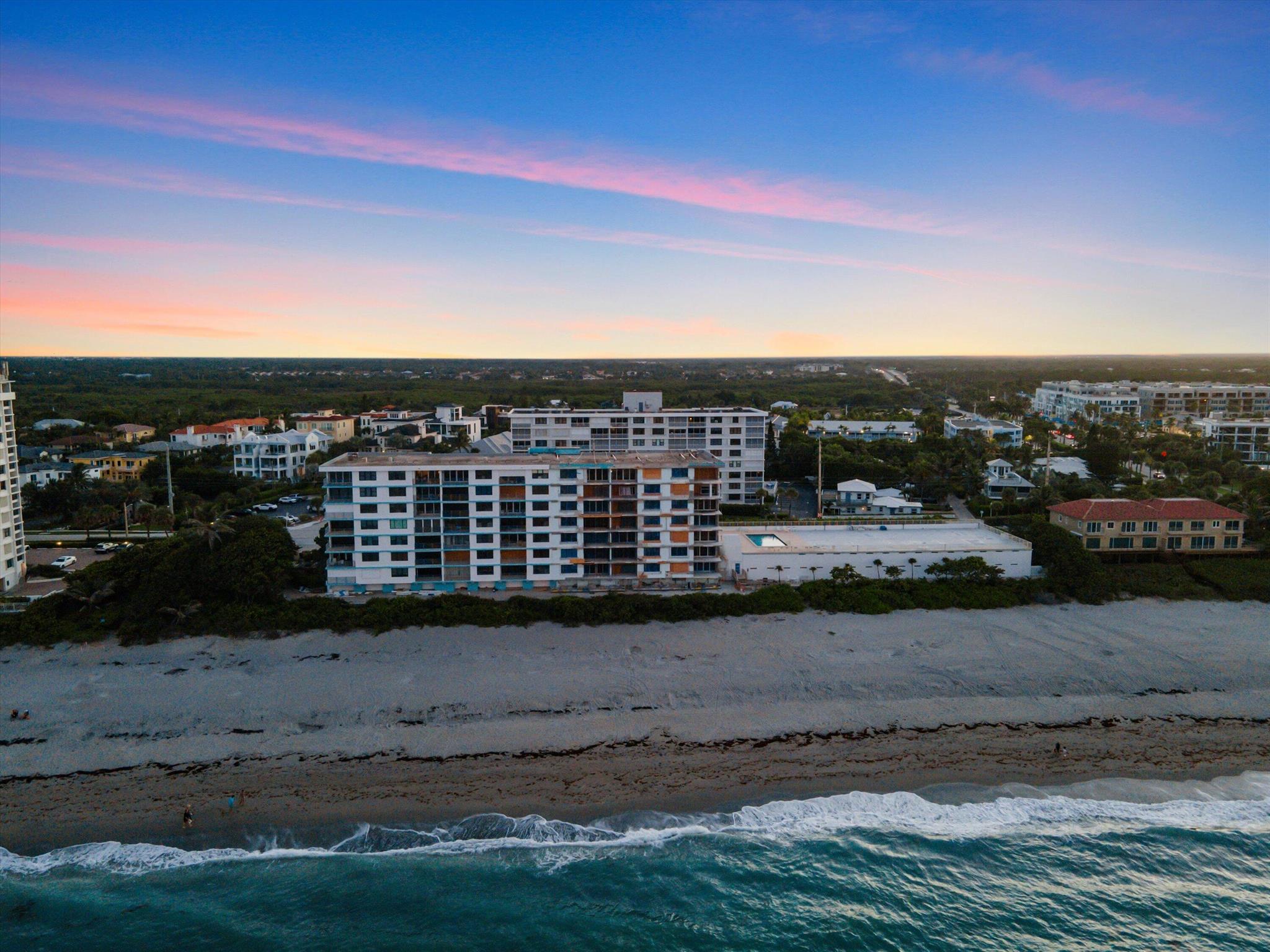 JUNO BY THE SEA NORTH THE - Residential