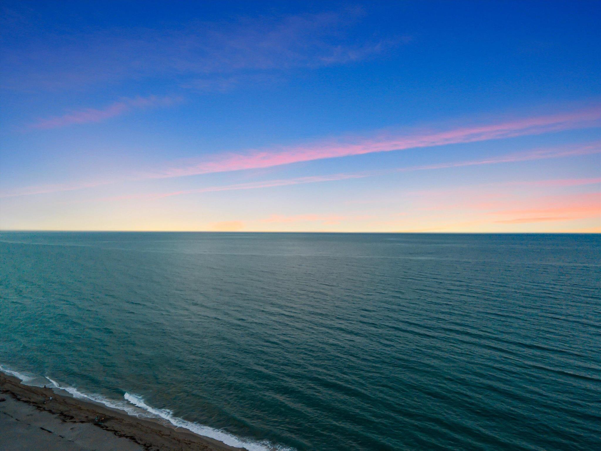 JUNO BY THE SEA NORTH THE - Residential