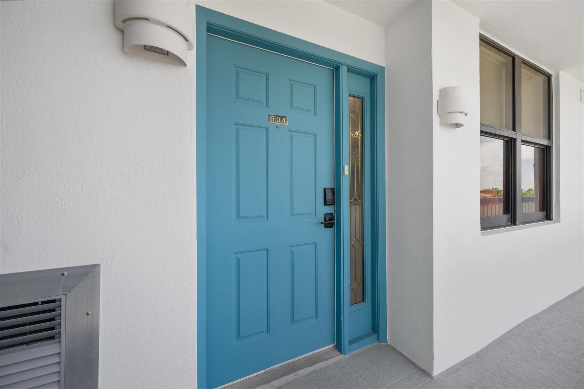 900 Ocean Drive 504, Juno Beach, FL, 33408/$1,275,000 3 900 Ocean Drive 504