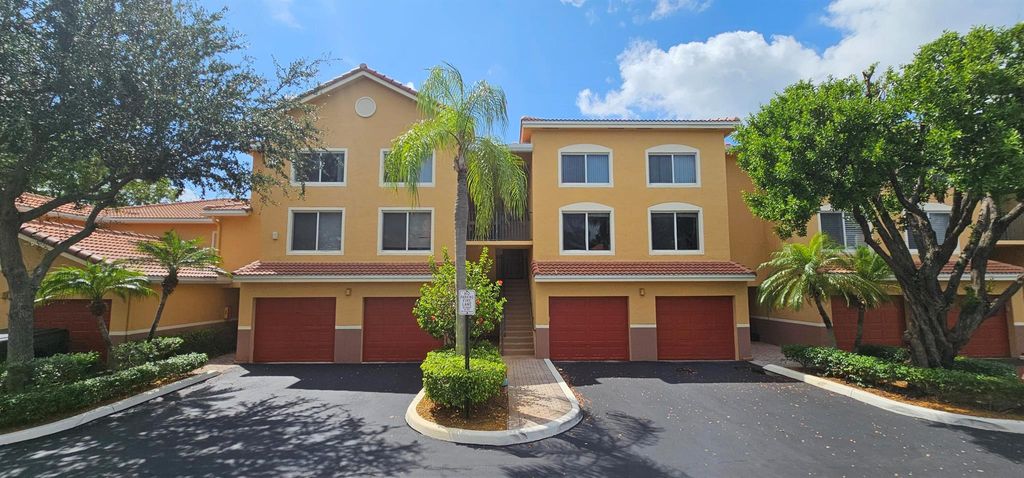 Photo of 400 Scotia 203 Drive, Hypoluxo, FL 33462 (MLS # R11105271)