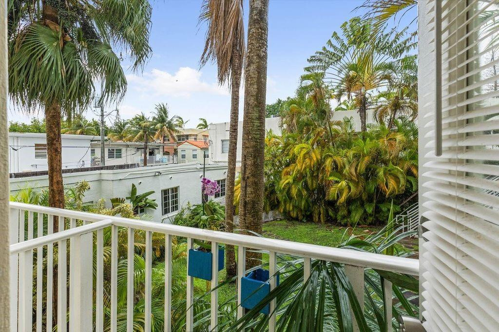 900 Euclid - Residential