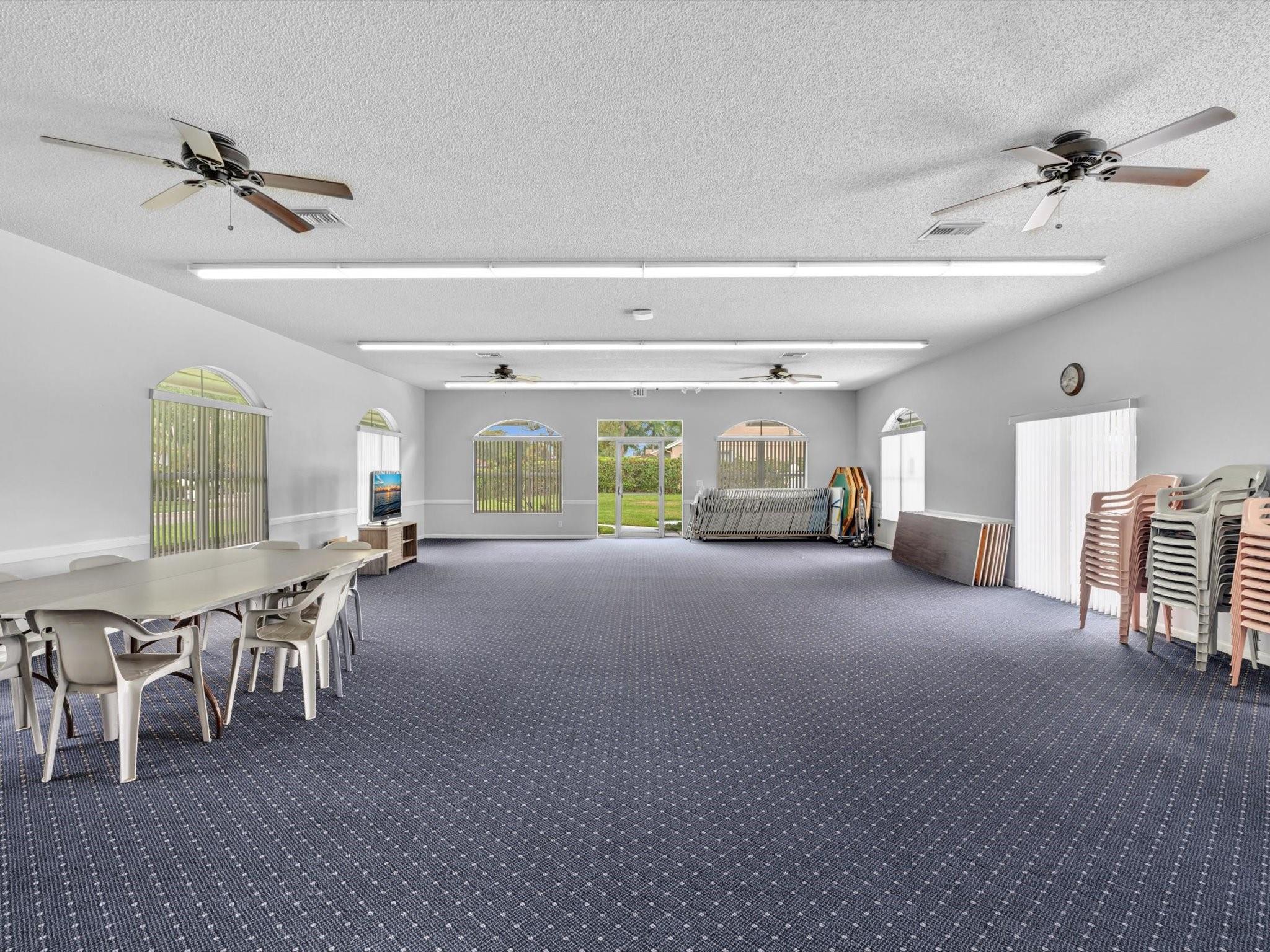 PINE RIDGE AT DELRAY BEAC - Residential