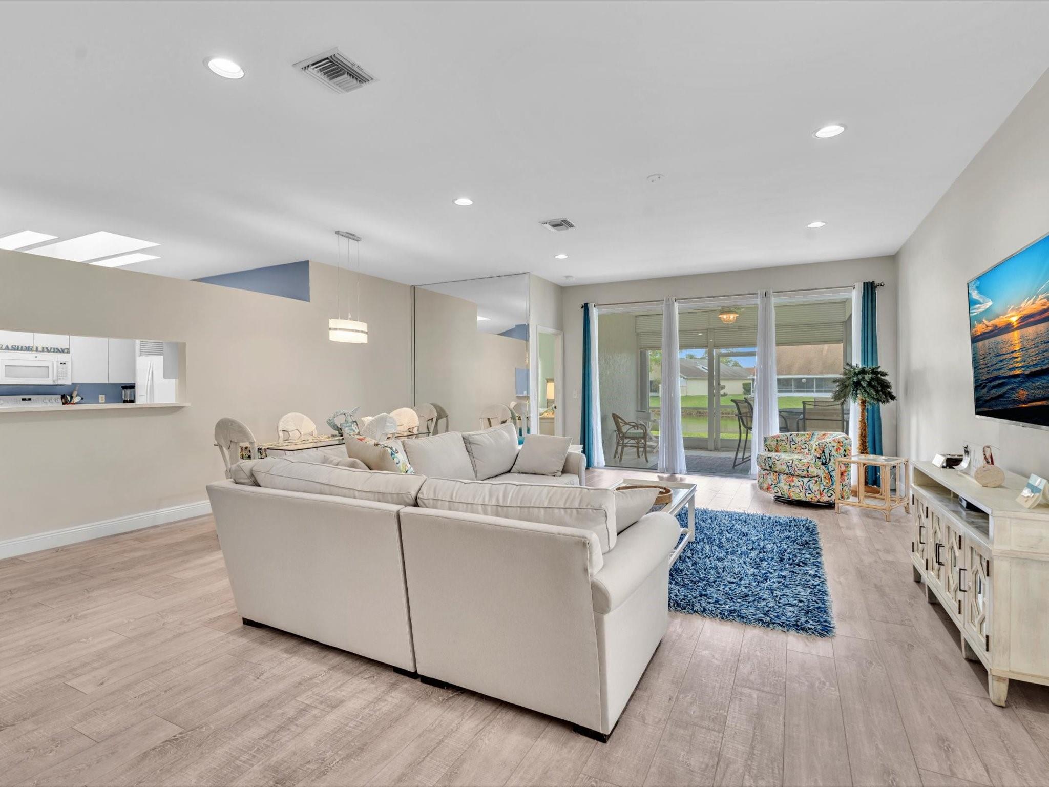 PINE RIDGE AT DELRAY BEAC - Residential