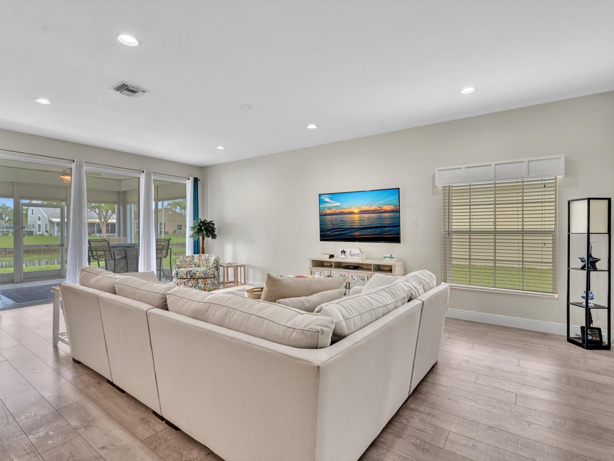 PINE RIDGE AT DELRAY BEAC - Residential