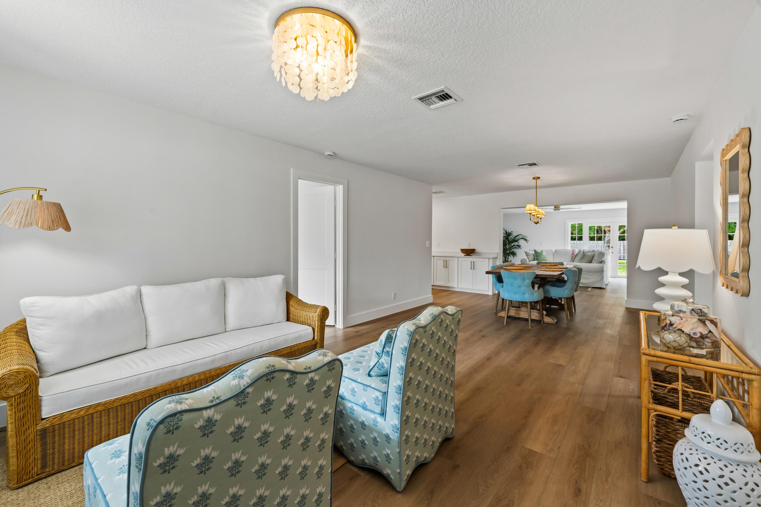 SQUARE LAKE - Residential