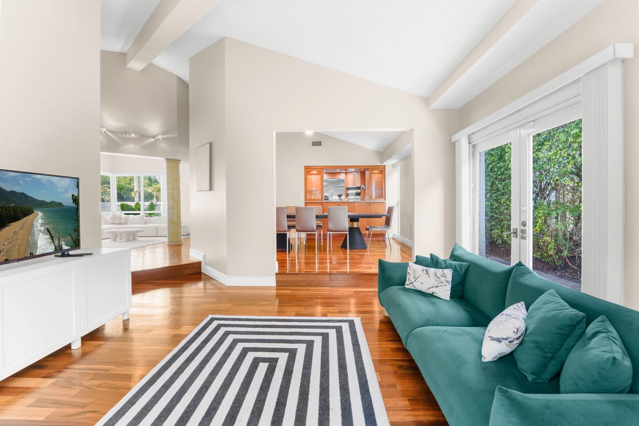 DEL MAR VILLAGE - Residential