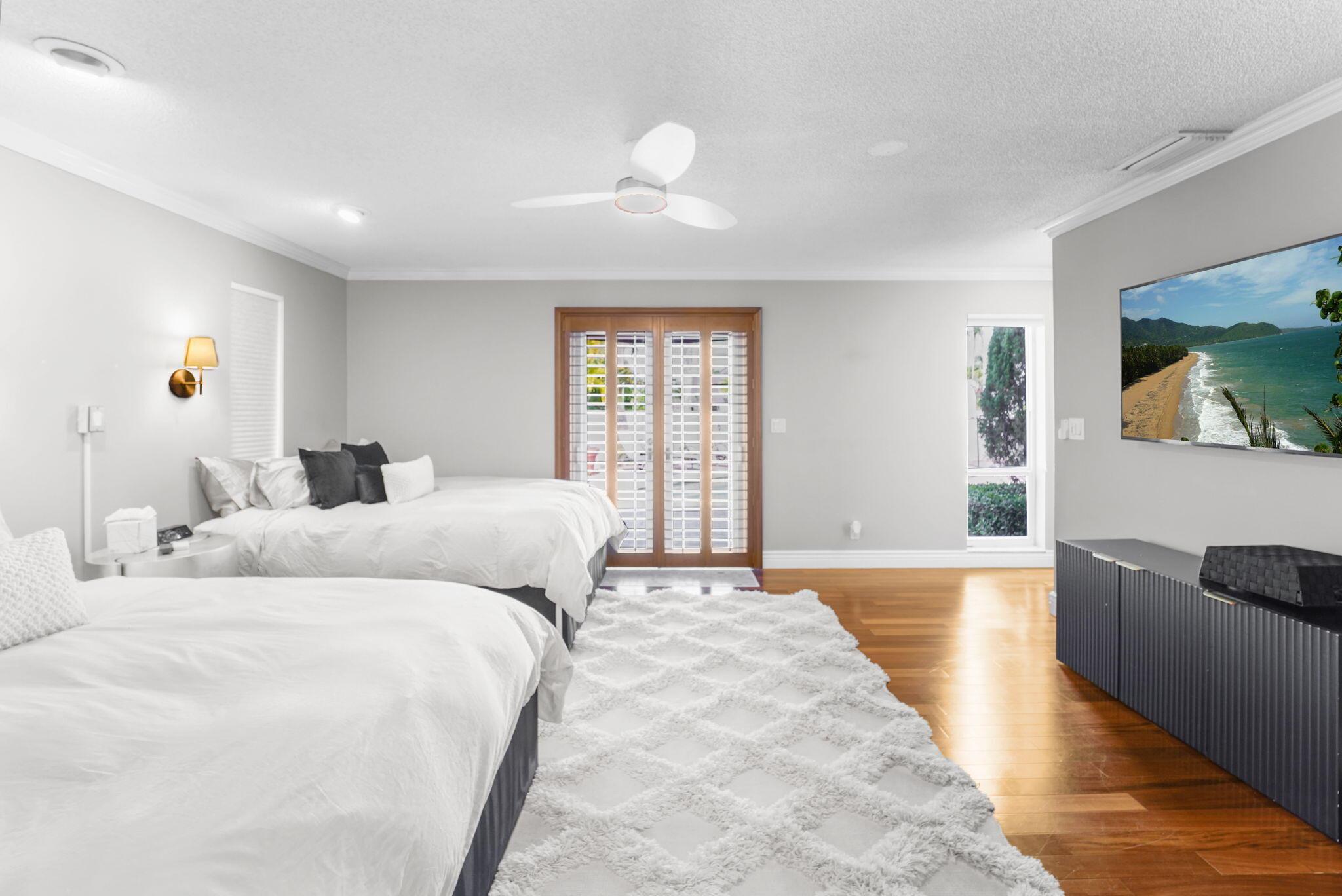 DEL MAR VILLAGE - Residential