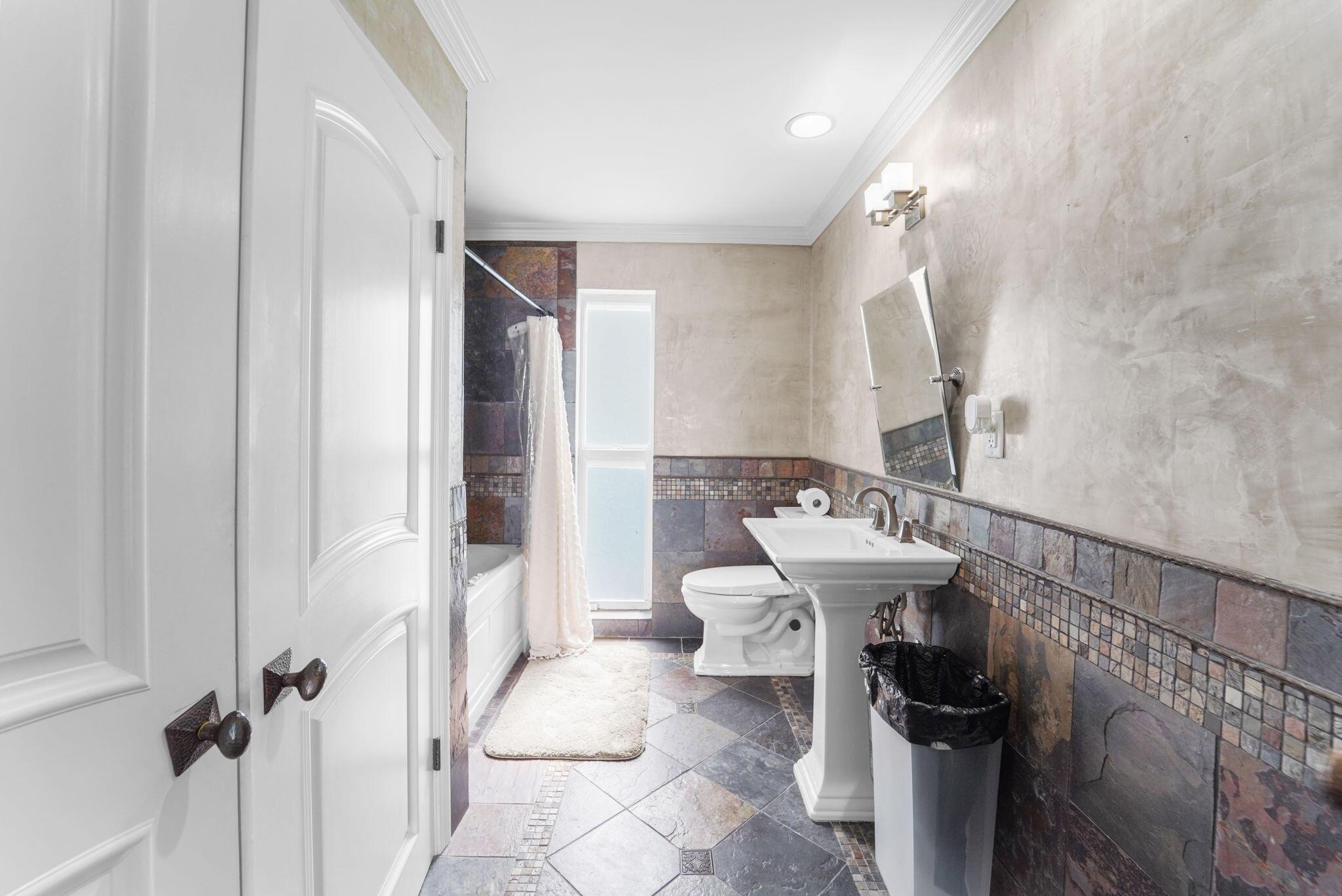 DEL MAR VILLAGE - Residential