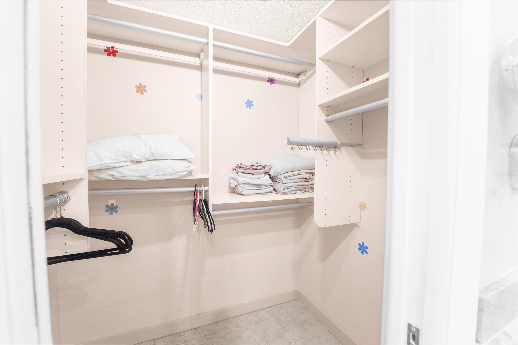 DEL MAR VILLAGE - Residential