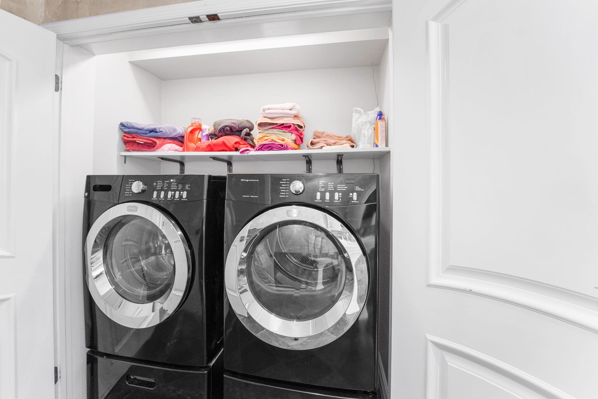 DEL MAR VILLAGE - Residential