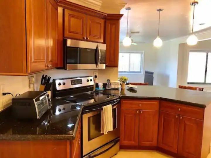 3211 Seaward Drive