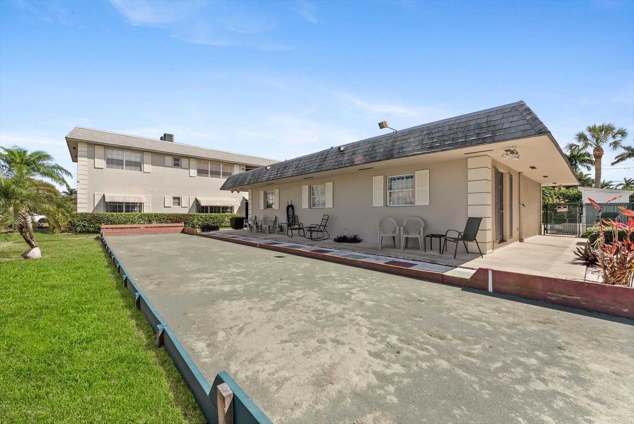 MAYFAIR APT CO-OP - Residential