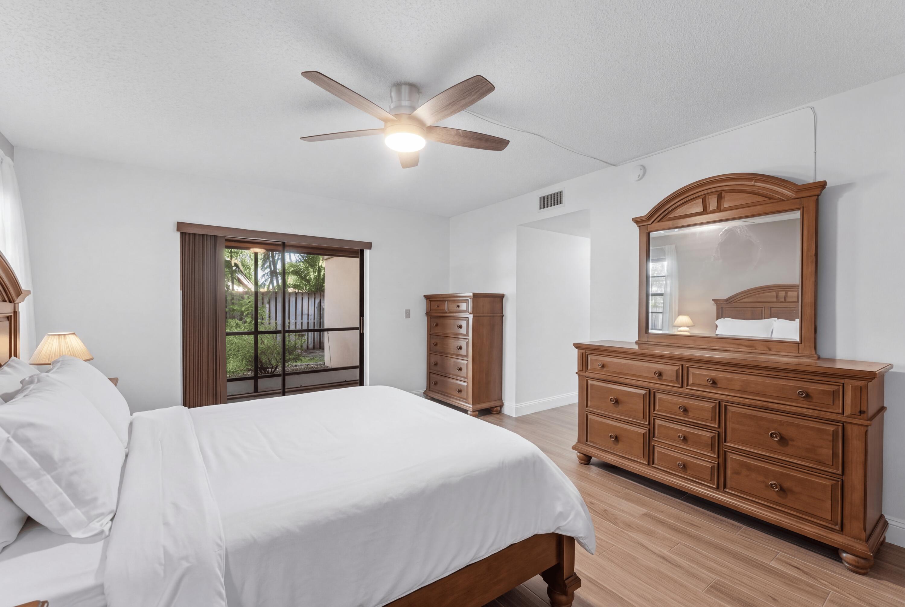 Properties 1611 Cabot Lane 3
