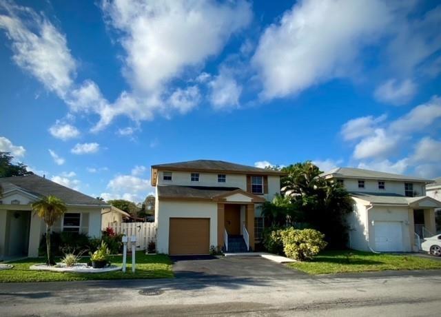 Villas At Woodland Greens - Residential